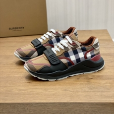 Burberry Low Shoes